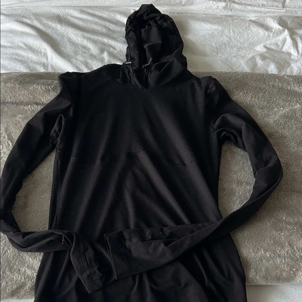 Alo Black Hooded Runner Long Sleeve Top